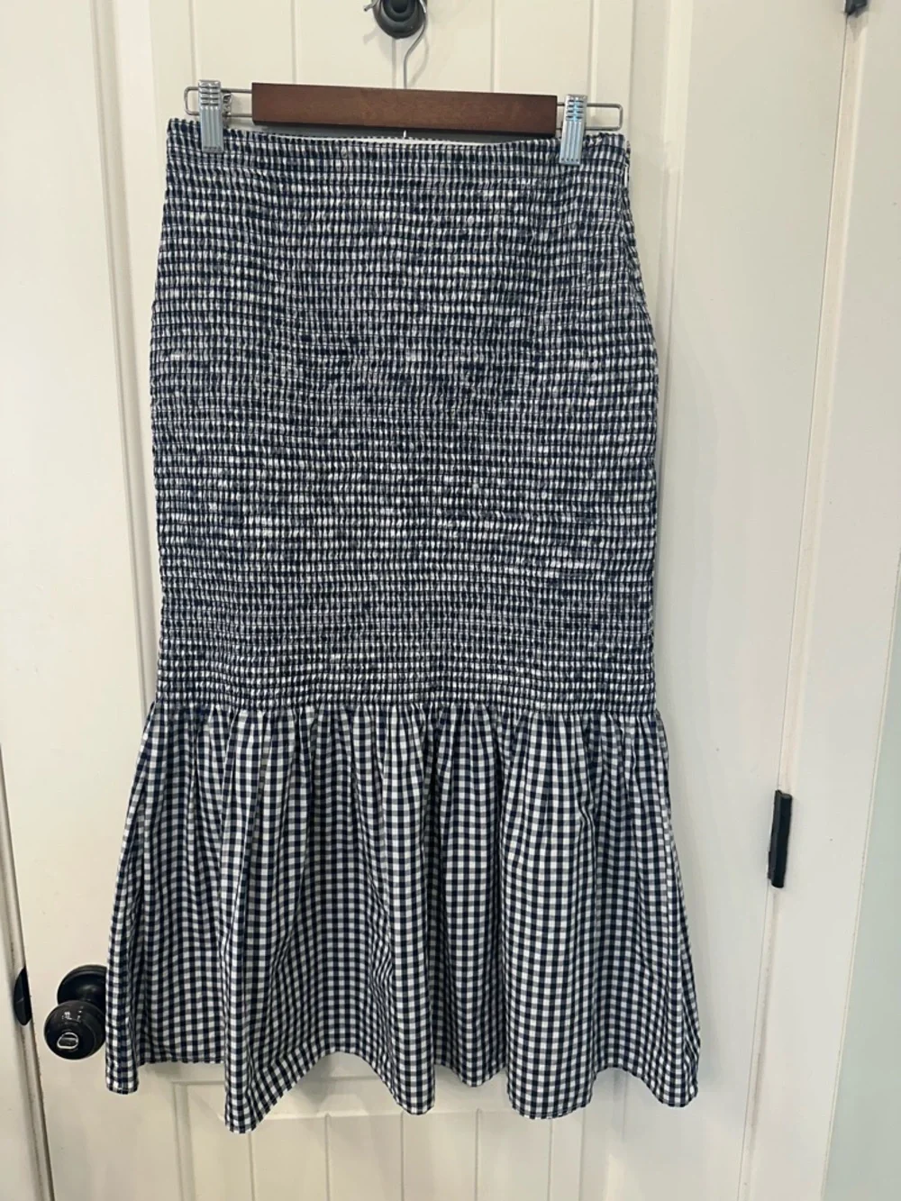 J. Crew Gingham Smocked Midi Skirt Navy White Size 4 Cottagecore Twee